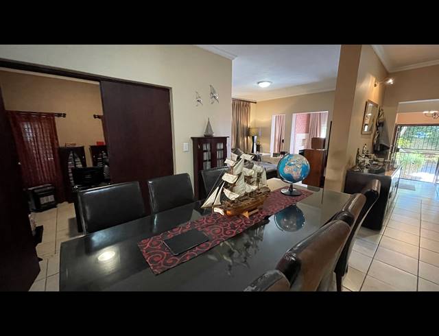 3 BEDROOM FREESTANDING FOR SALE IN KOSMOSDAL